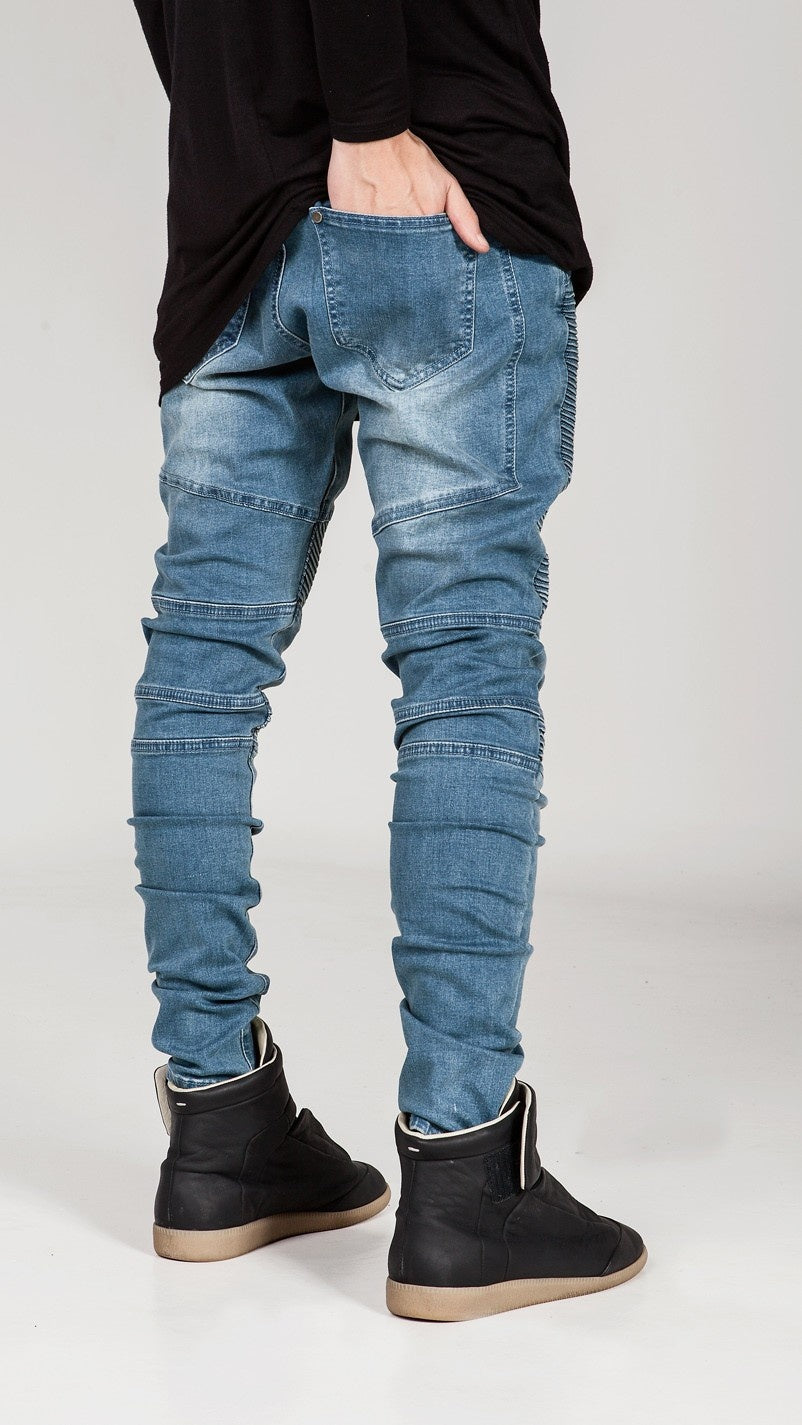 Fashionable jeans